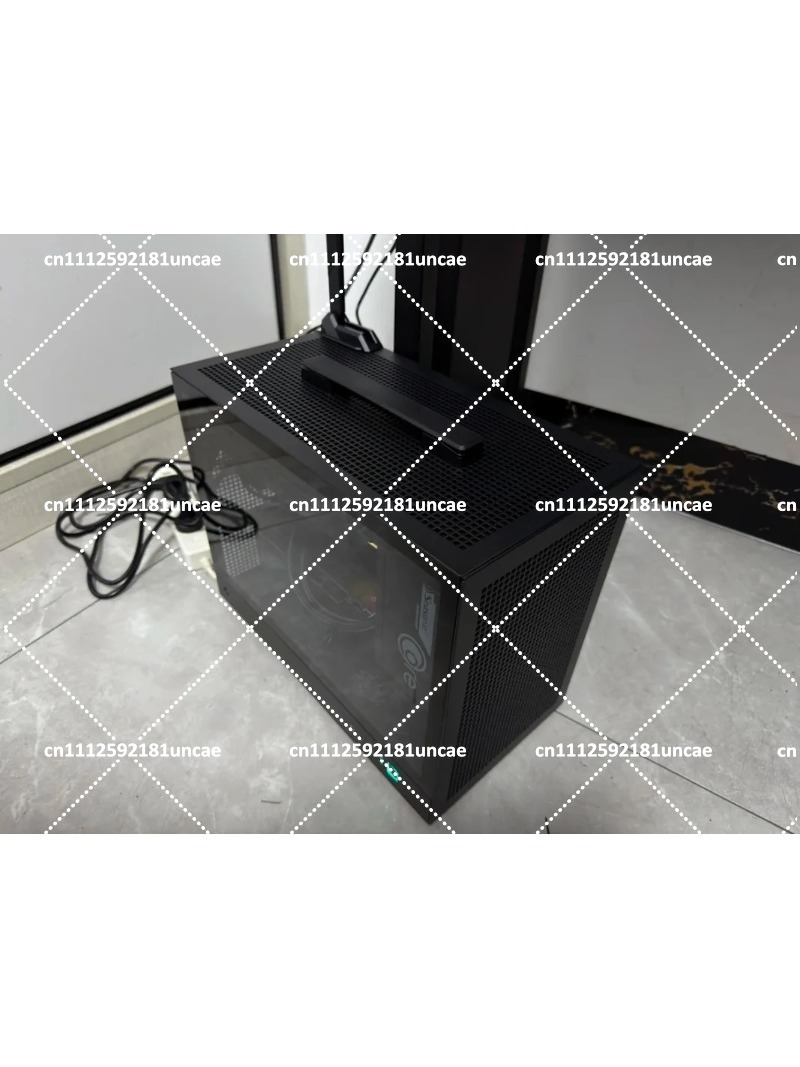 Case Mesh Panel - Przenośna obudowa komputera ITX z siatkowym