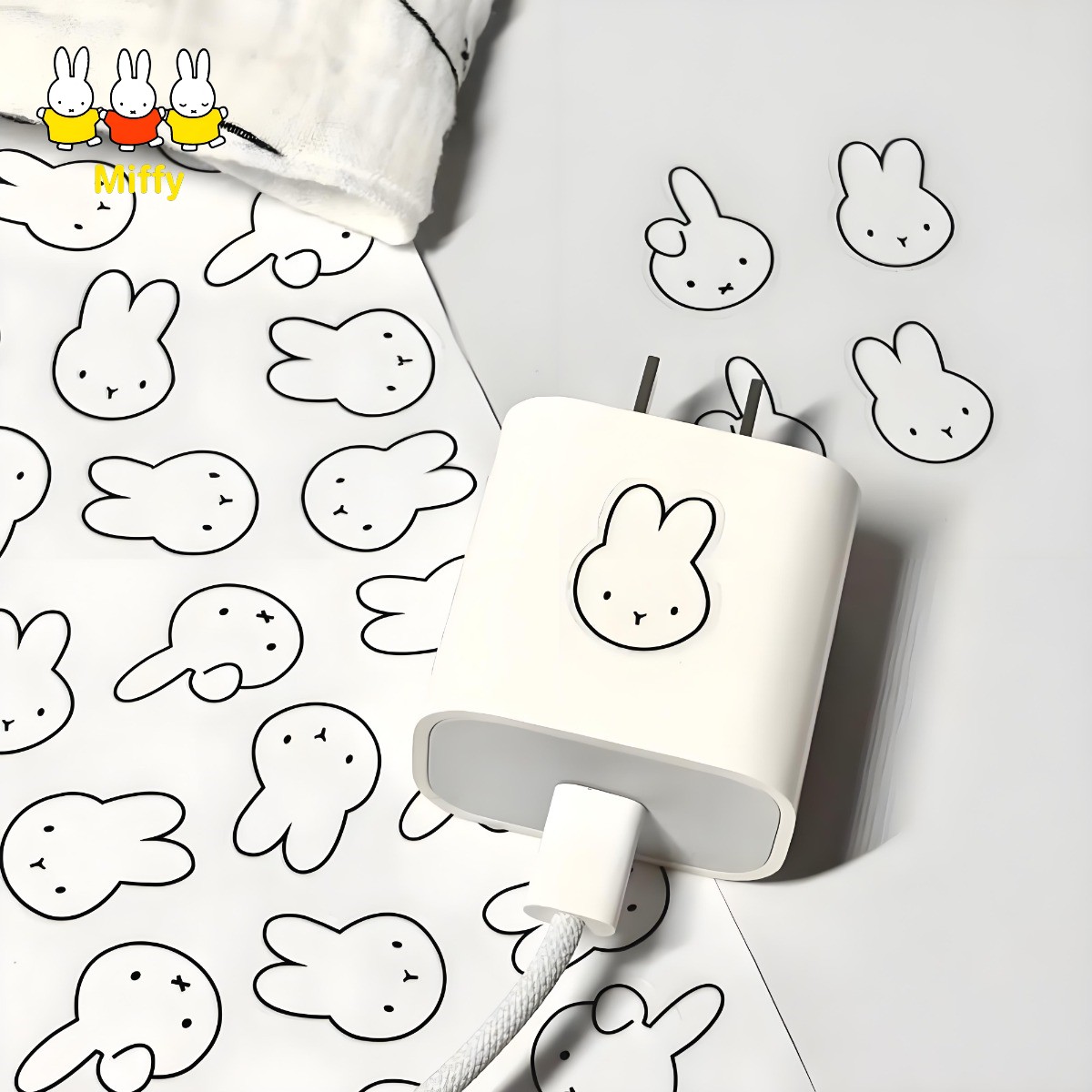 Gaming Accessories Cute - Naklejki na kubek z króliczkiem Miffy